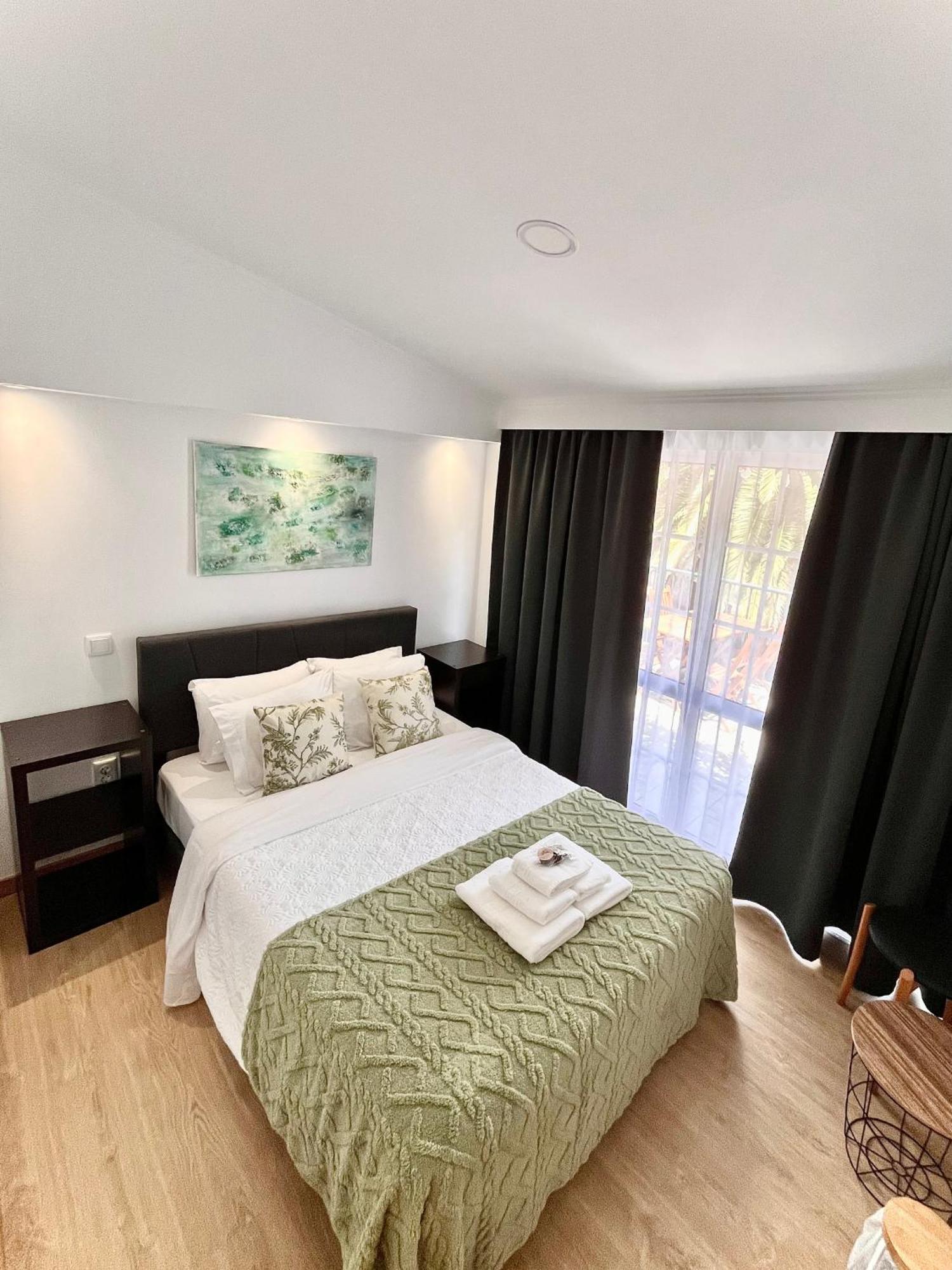 Gardens Guest House Sao Vicente  Bilik gambar