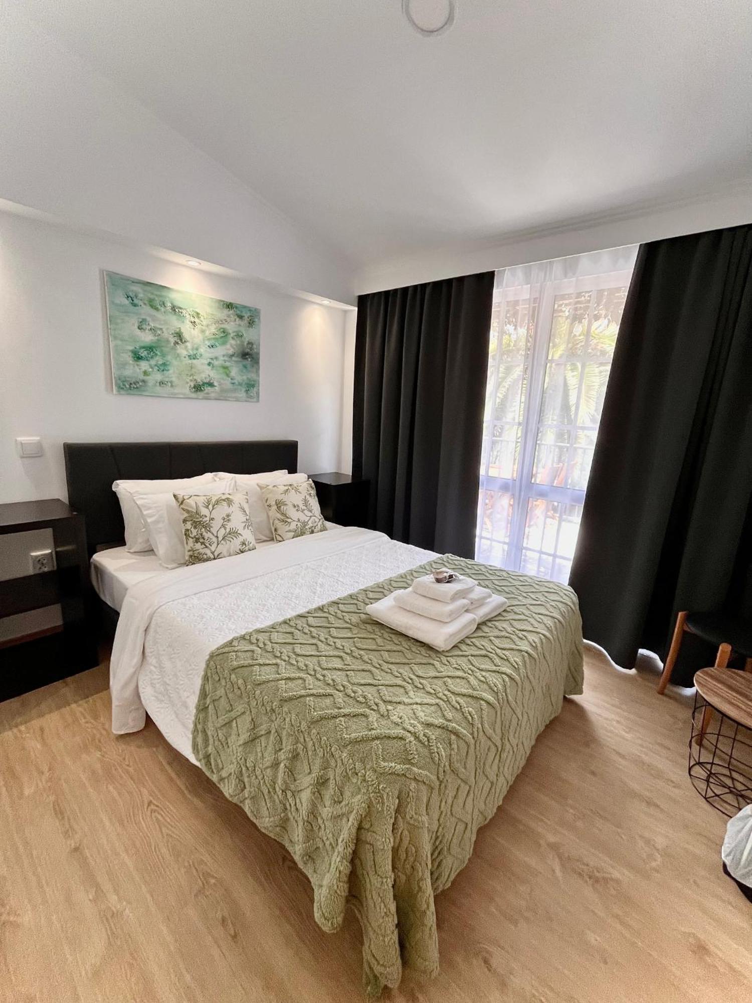 Gardens Guest House Sao Vicente  Bilik gambar